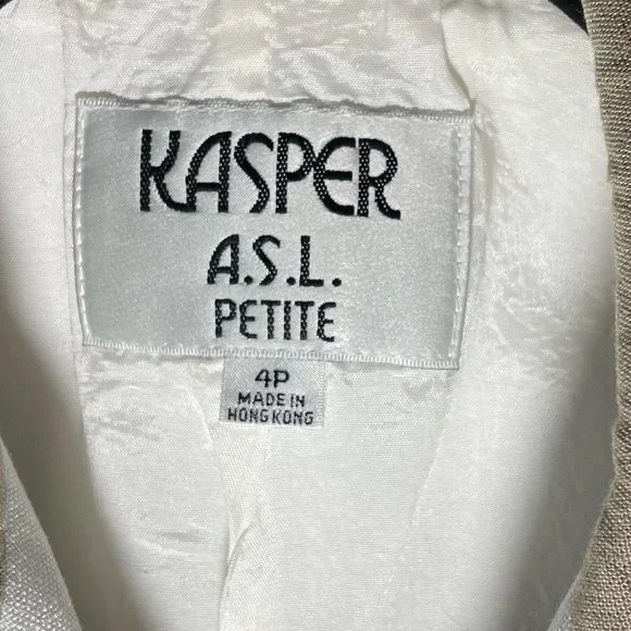 Vintage Kasper A.S.L. Petite Short Sleeve Blazer - Picture 3 of 3